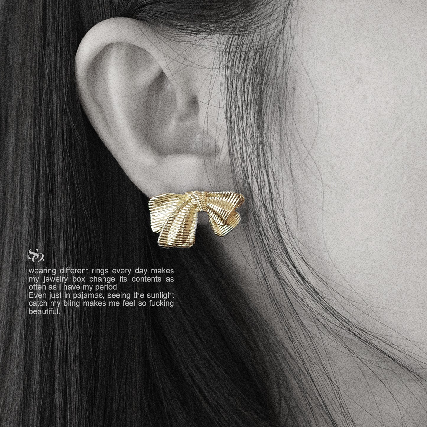 Golden bow earrings