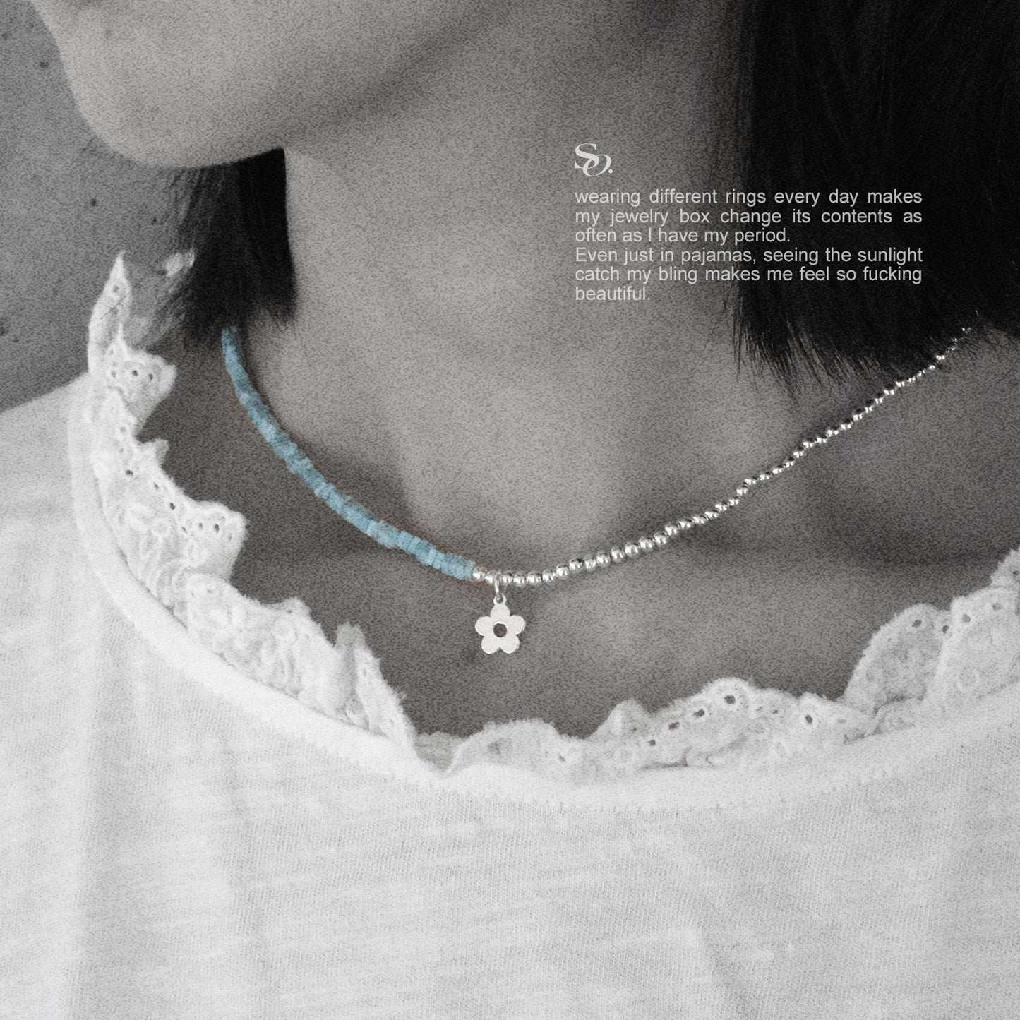 Half blue floral necklace