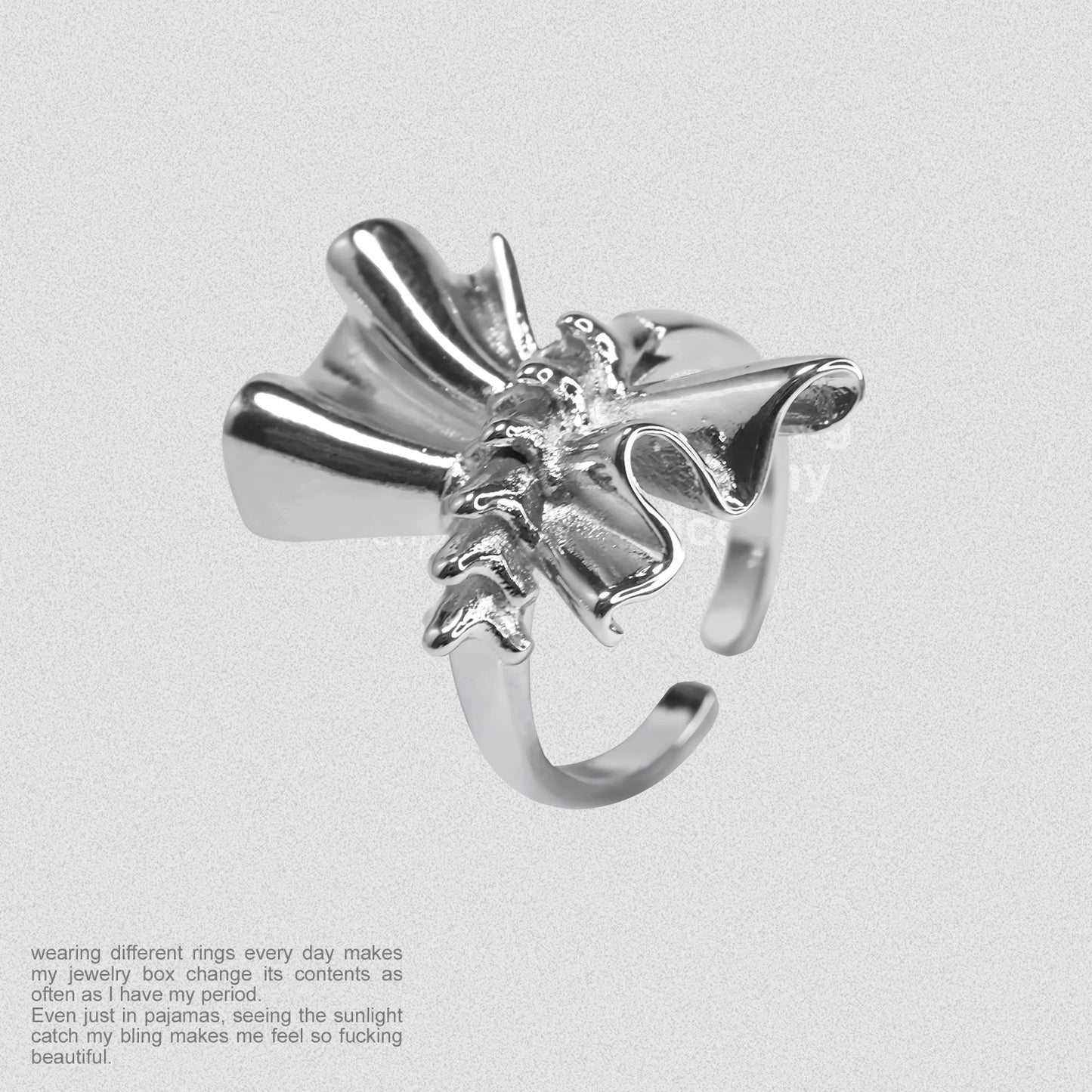 Pleated paper ring