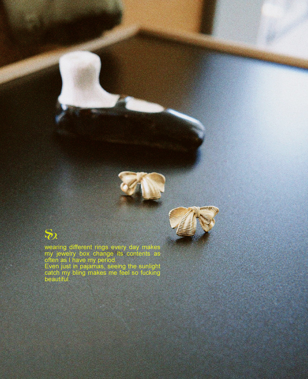 Golden bow earrings