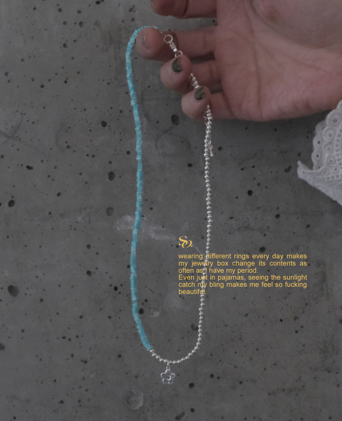Half blue floral necklace